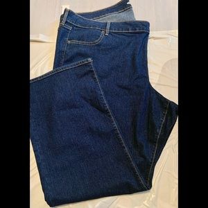 Old Navy Women’s Bootcut Jeans.         2 pair - 10$ for both #1